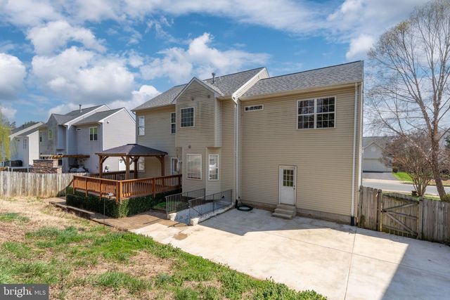 8 RIVER OAK DR, Stafford, VA 22554