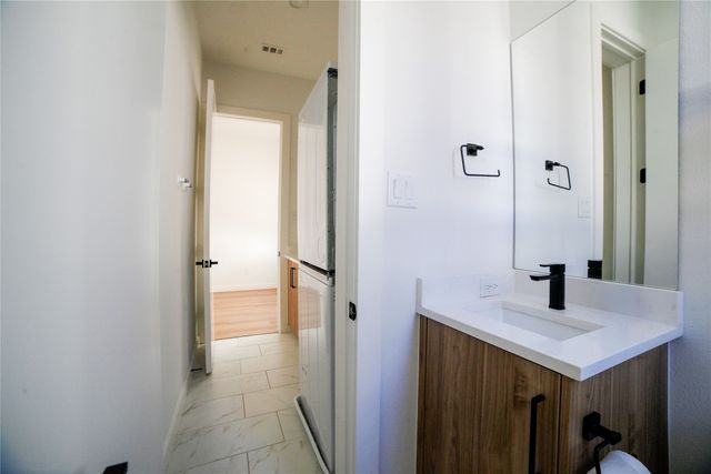 3616 San Jacinto Street 101, Dallas, TX 75204