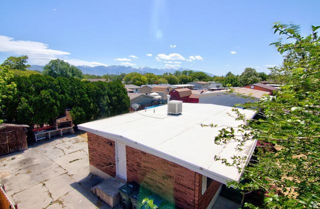 444 N MORTON DR, Salt Lake City, UT 84116