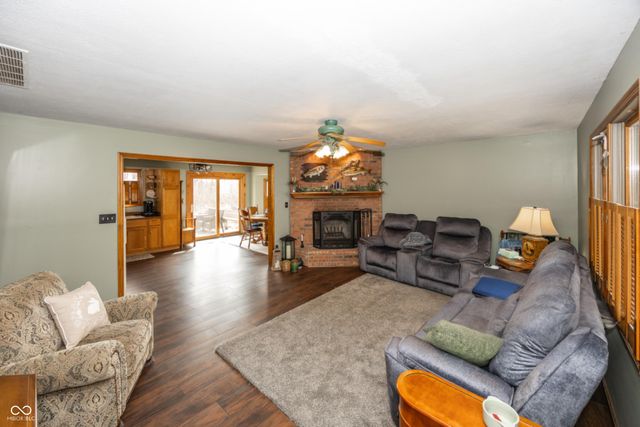 3901 N 350 W, Lebanon, IN 46052