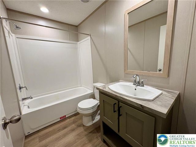 5002 Route 309 1090, Upper Saucon Twp, PA 18034