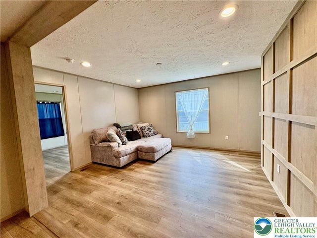 5002 Route 309 1090, Upper Saucon Twp, PA 18034