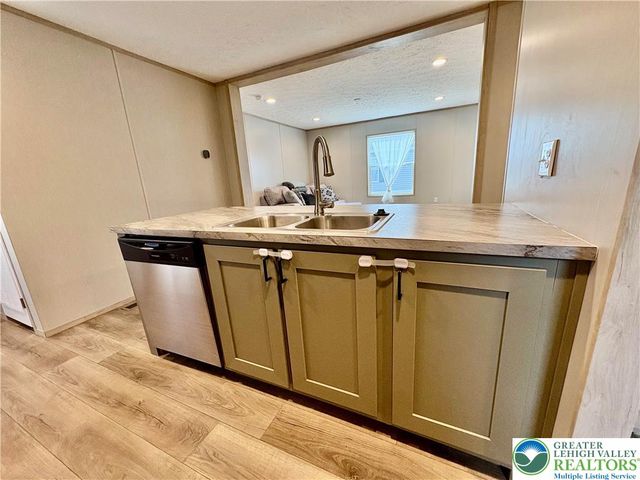 5002 Route 309 1090, Upper Saucon Twp, PA 18034