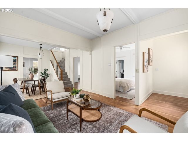 5817 Se BOISE St, Portland, OR 97206