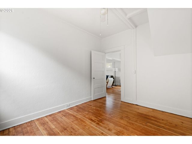 5817 Se BOISE St, Portland, OR 97206