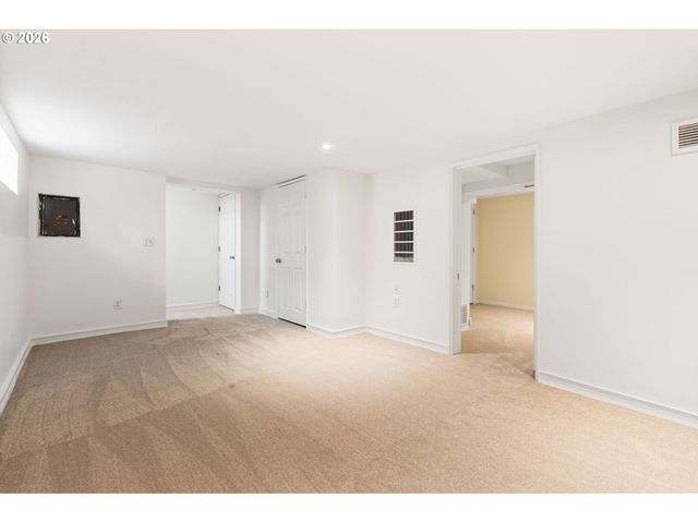 5817 Se BOISE St, Portland, OR 97206