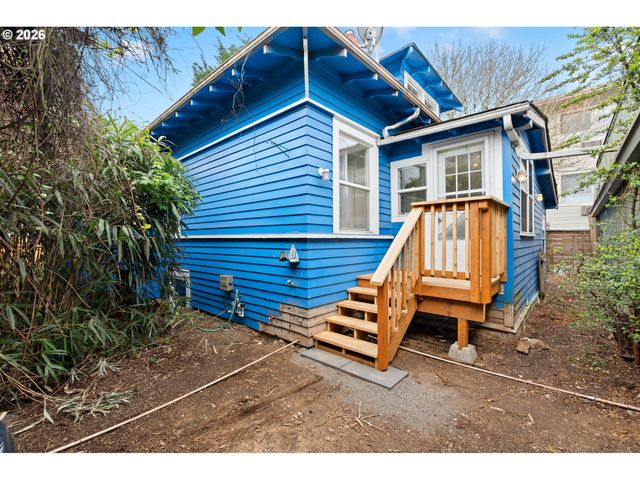 5817 Se BOISE St, Portland, OR 97206