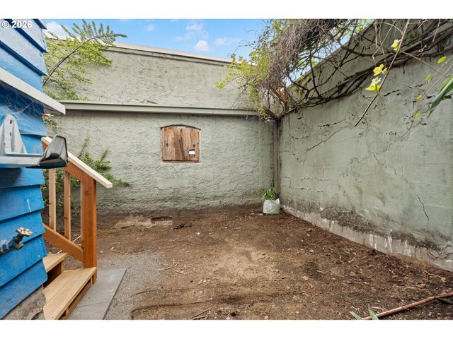 5817 Se BOISE St, Portland, OR 97206