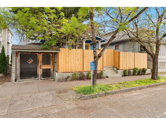 5817 Se BOISE St, Portland, OR 97206