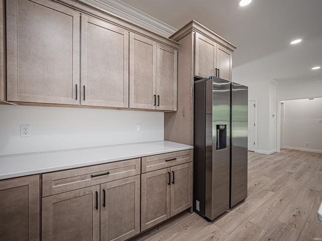 3581 Sand Drive, Newburgh, IN 47630