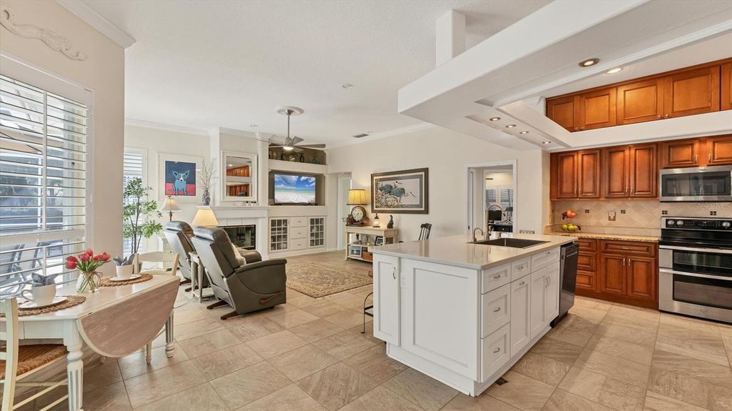 Image 15 of property listing at 9112 19TH DRIVE NW, Bradenton, FL 34209