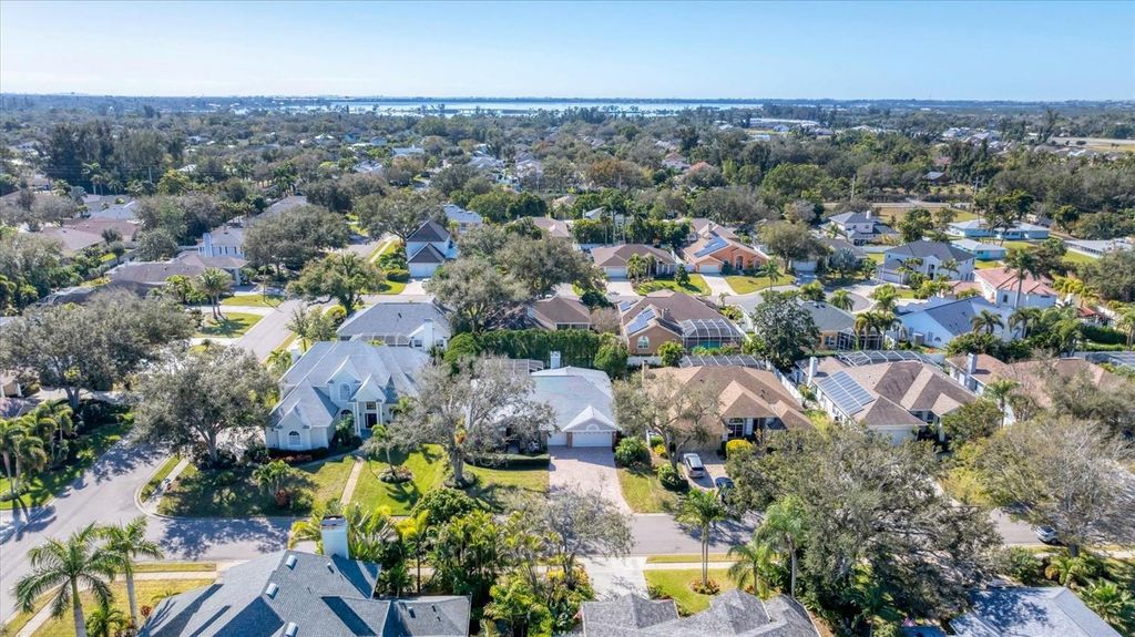 Image 67 of property listing at 9112 19TH DRIVE NW, Bradenton, FL 34209