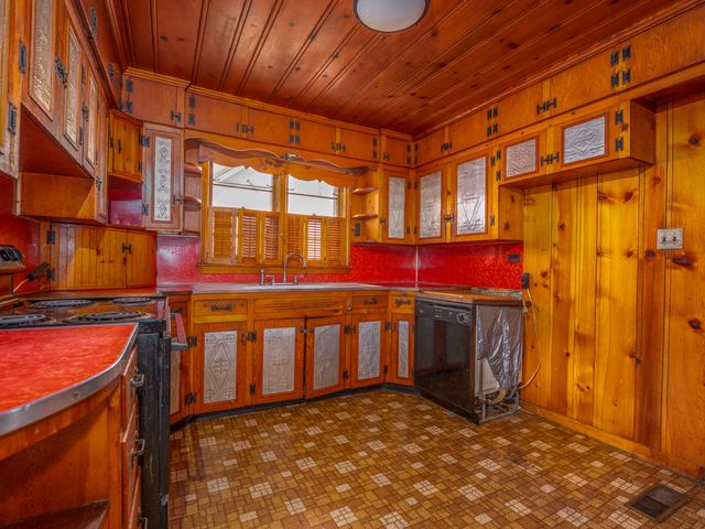 428 Glenn Ave, West Liberty, KY 41472