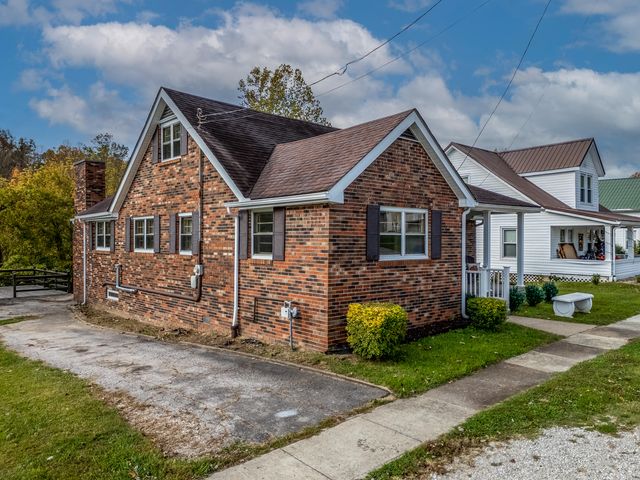 428 Glenn Ave, West Liberty, KY 41472