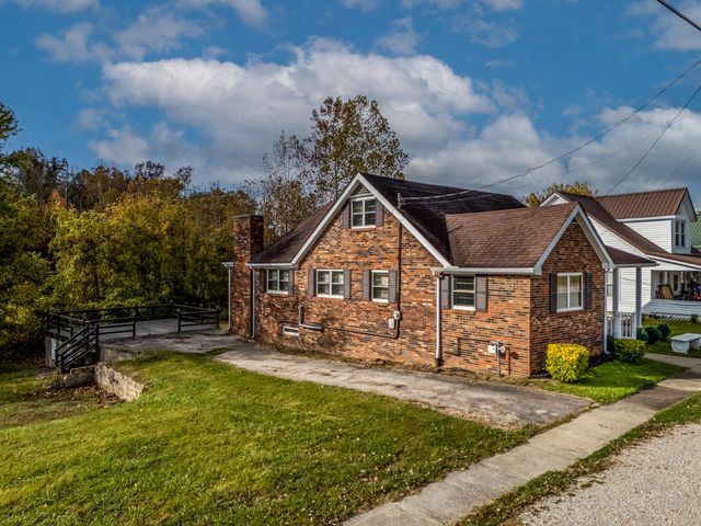 428 Glenn Ave, West Liberty, KY 41472