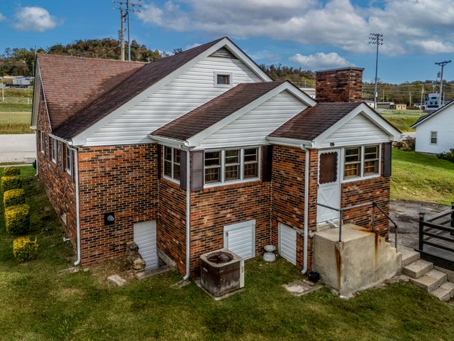 428 Glenn Ave, West Liberty, KY 41472