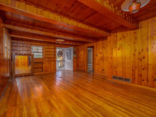 428 Glenn Ave, West Liberty, KY 41472