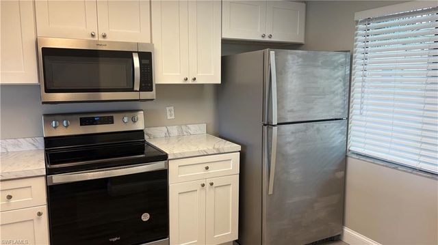 11060 Caravel CIR 105, Fort Myers, FL 33908