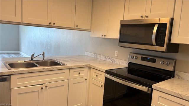 11060 Caravel CIR 105, Fort Myers, FL 33908