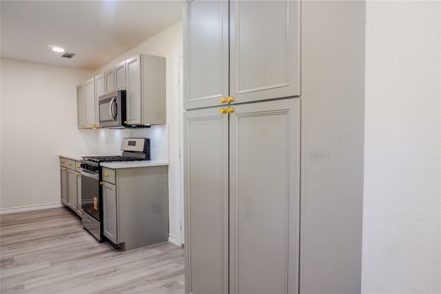 6608 Margaret Drive, Forest Hill, TX 76140