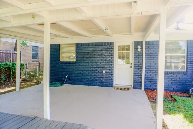 6608 Margaret Drive, Forest Hill, TX 76140