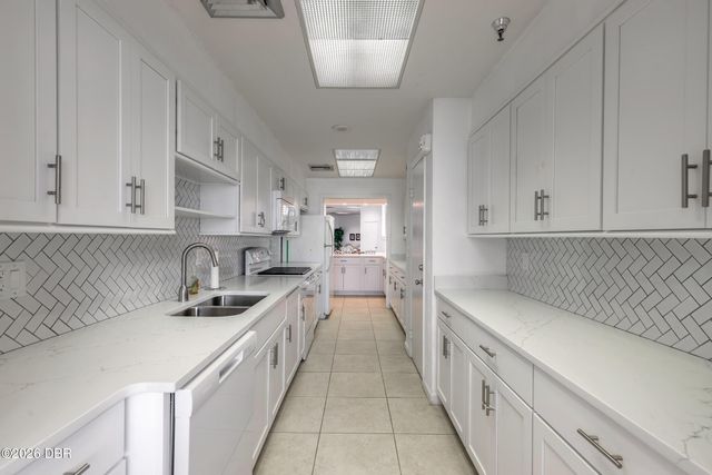 3023 S Atlantic Ave Apt 901, Daytona Beach Shores, FL 32118