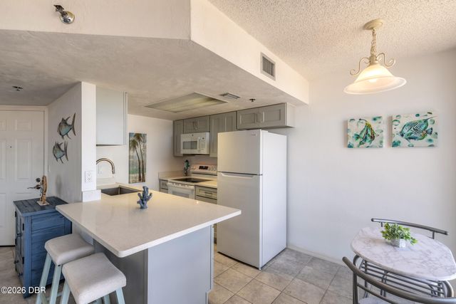 3023 S Atlantic Ave Apt 901, Daytona Beach Shores, FL 32118