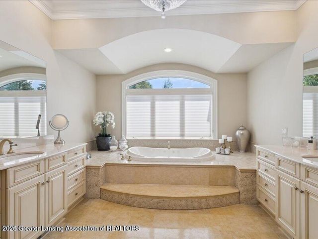 2471 Overglen Court, East Lansing, MI 48823