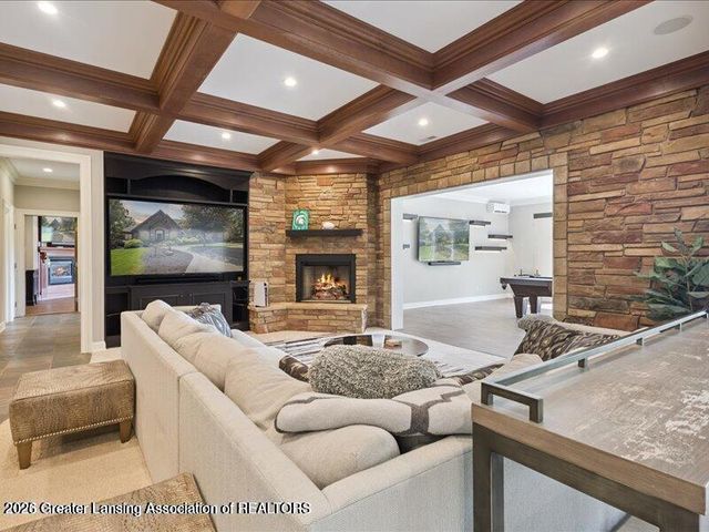 2471 Overglen Court, East Lansing, MI 48823