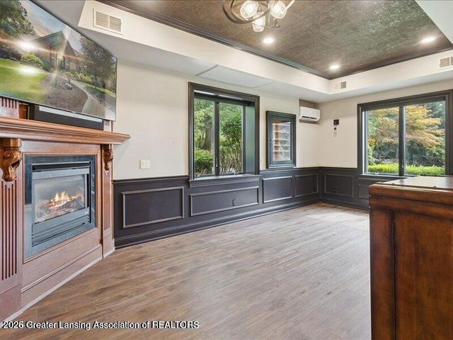 2471 Overglen Court, East Lansing, MI 48823