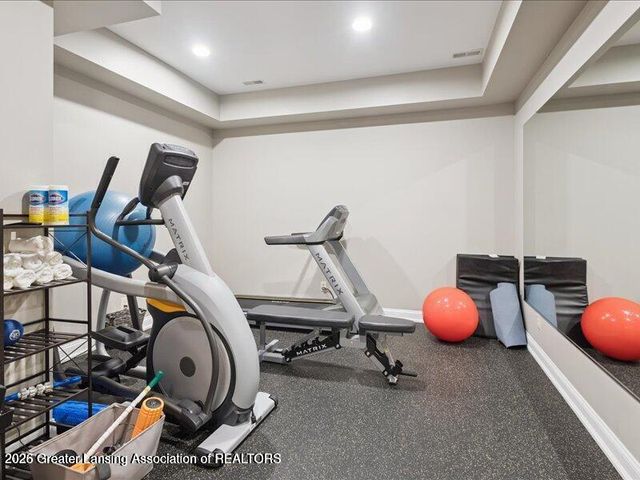 2471 Overglen Court, East Lansing, MI 48823