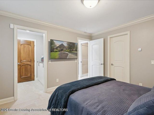 2471 Overglen Court, East Lansing, MI 48823