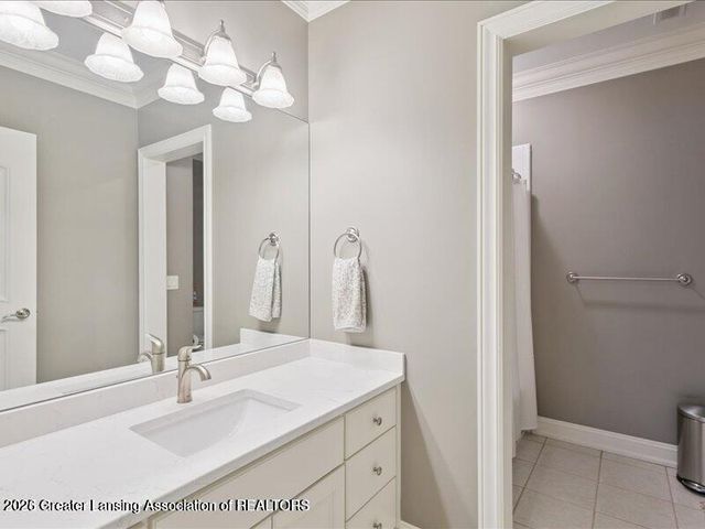 2471 Overglen Court, East Lansing, MI 48823