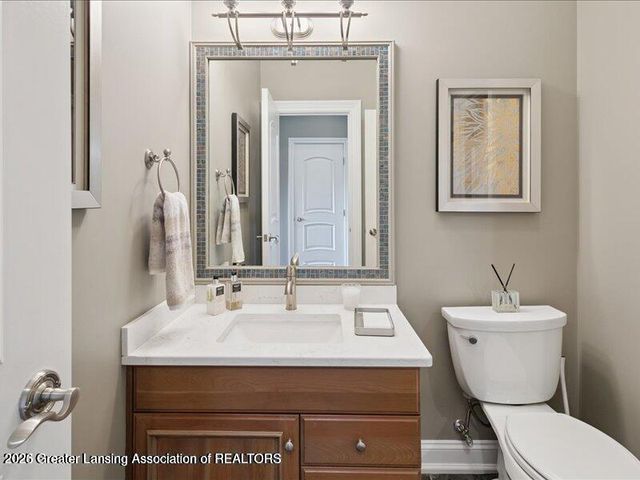 2471 Overglen Court, East Lansing, MI 48823