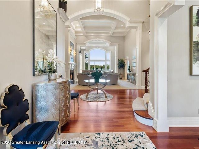 2471 Overglen Court, East Lansing, MI 48823