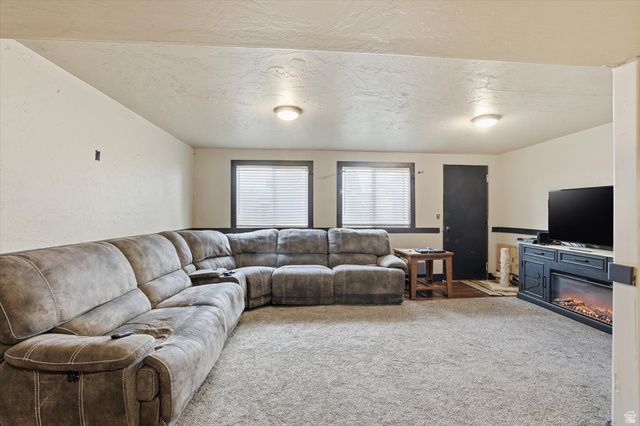 831 S 560 W, Tremonton, UT 84337
