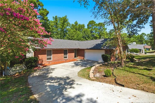 7434 Beaver Run Drive, Fayetteville, NC 28314