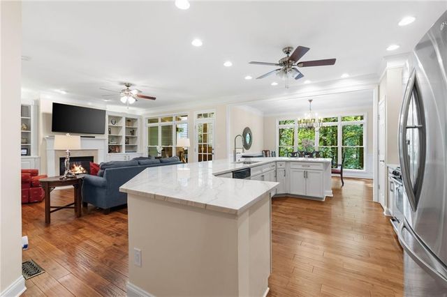 2220 Constitution Court 1602, Roswell, GA 30075