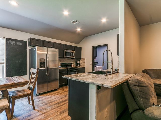 420 NE 17th Place, Newcastle, OK 73065