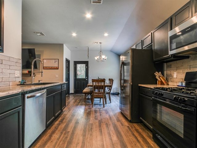 420 NE 17th Place, Newcastle, OK 73065