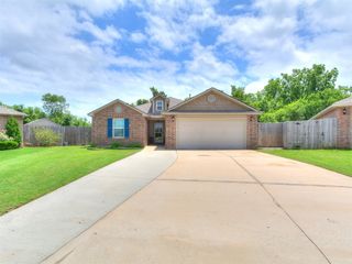 420 NE 17th Place, Newcastle, OK 73065