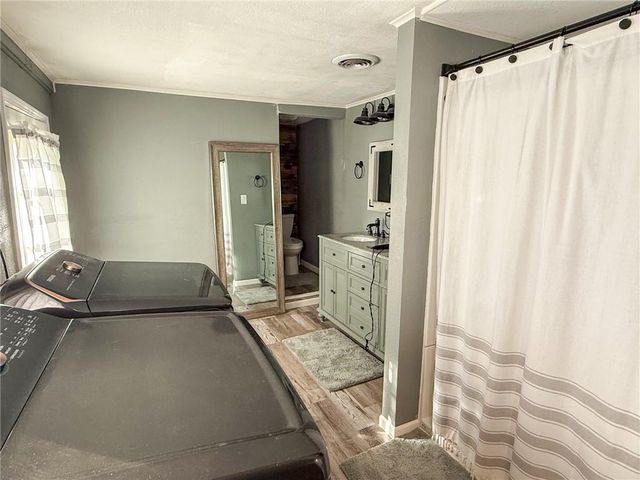 920 S Wilson Avenue, Chanute, KS 66720