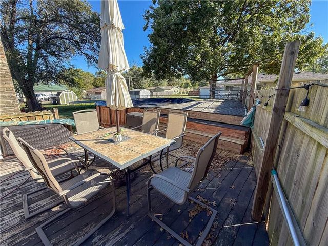 920 S Wilson Avenue, Chanute, KS 66720