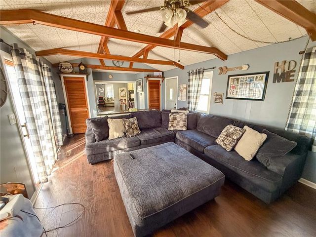 920 S Wilson Avenue, Chanute, KS 66720