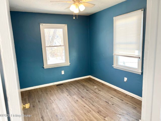 1930 Beech St, Louisville, KY 40210