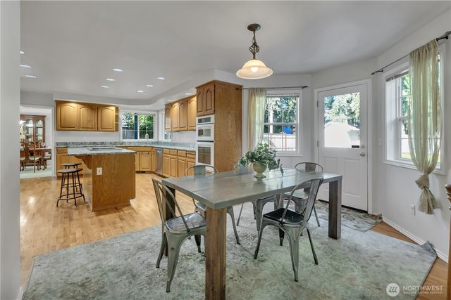 16506 88th Avenue Ct E, Puyallup, WA 98375