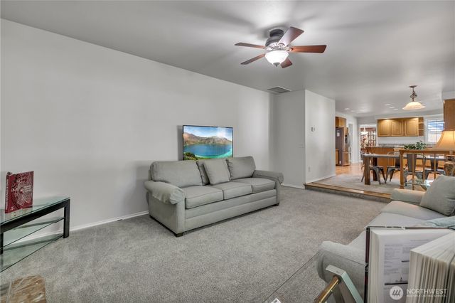 16506 88th Avenue Ct E, Puyallup, WA 98375