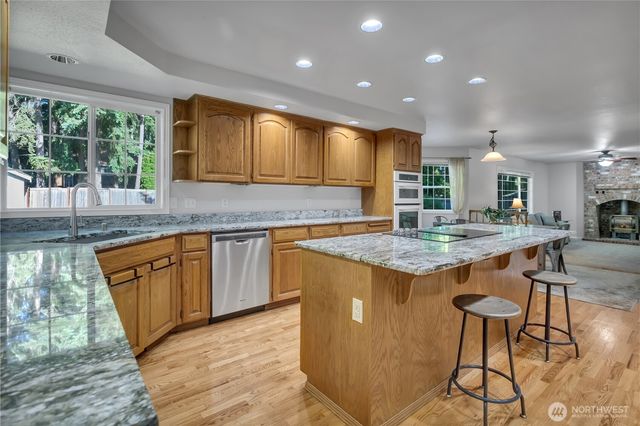 16506 88th Avenue Ct E, Puyallup, WA 98375