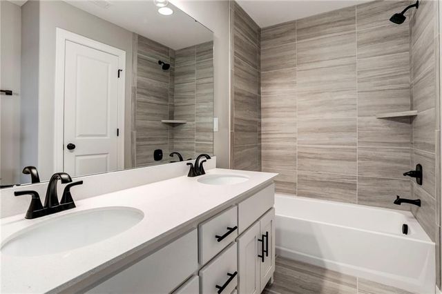 28321 W 160th Court, Gardner, KS 66030