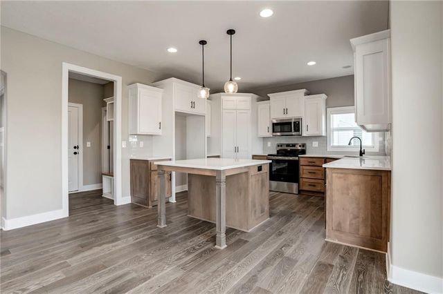 28321 W 160th Court, Gardner, KS 66030